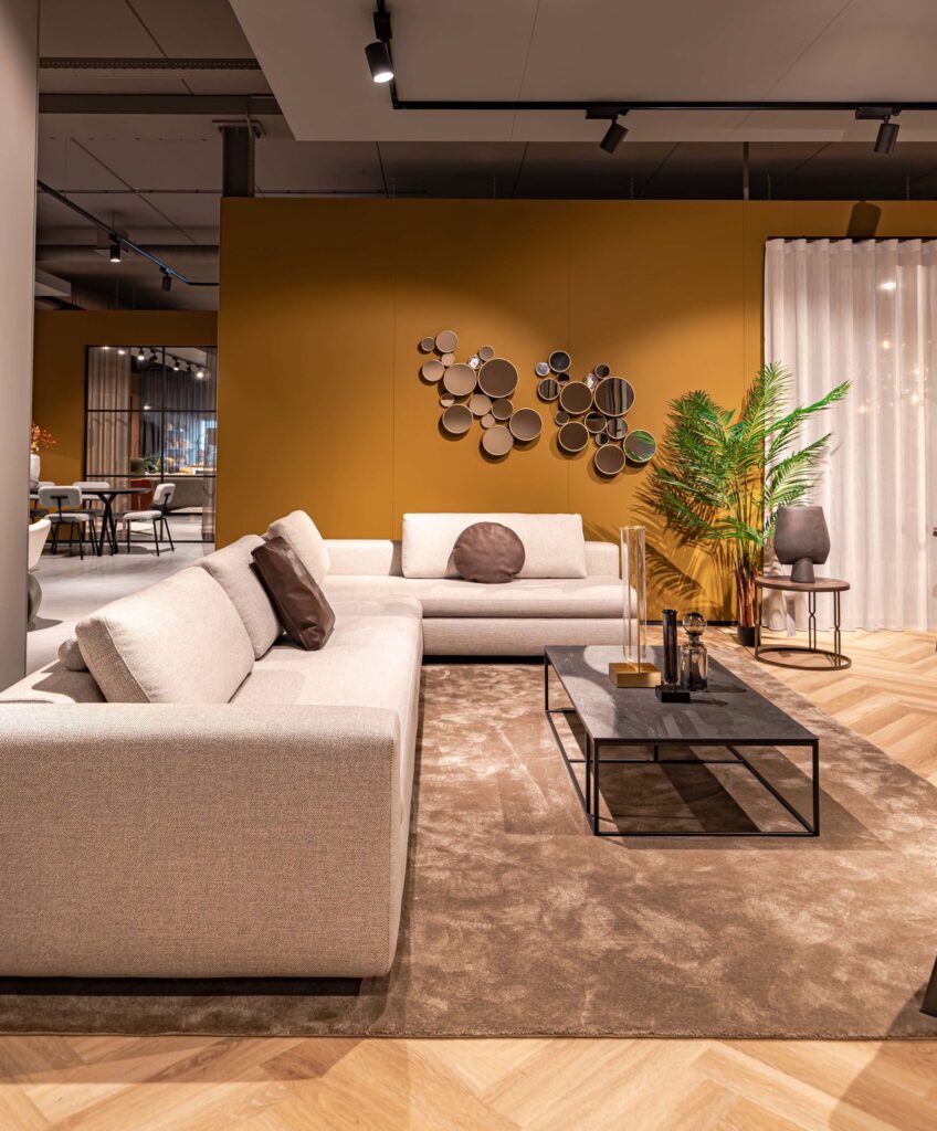 Grijze hoekbank Vilaz van Design on Stock bij interieurwinkel Ad Bouw in Uden