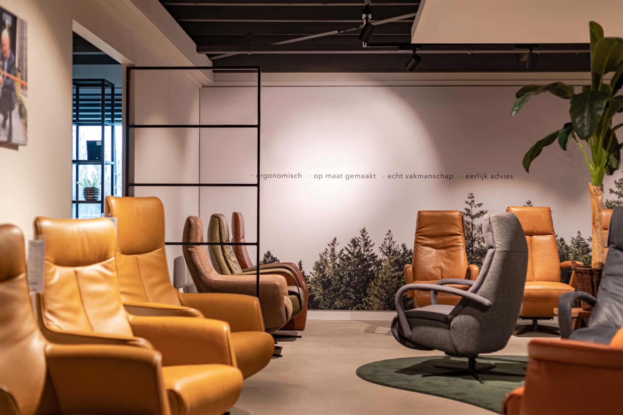 Stoffen en leren relaxstoelen bij Ad Bouw in Uden